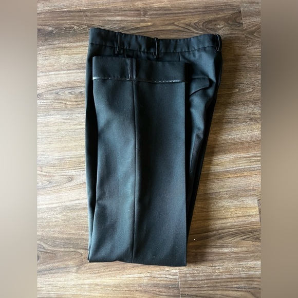 Zadig&Voltaire
Poetia turn-up hem gabardine trousers - Picture 9 of 14